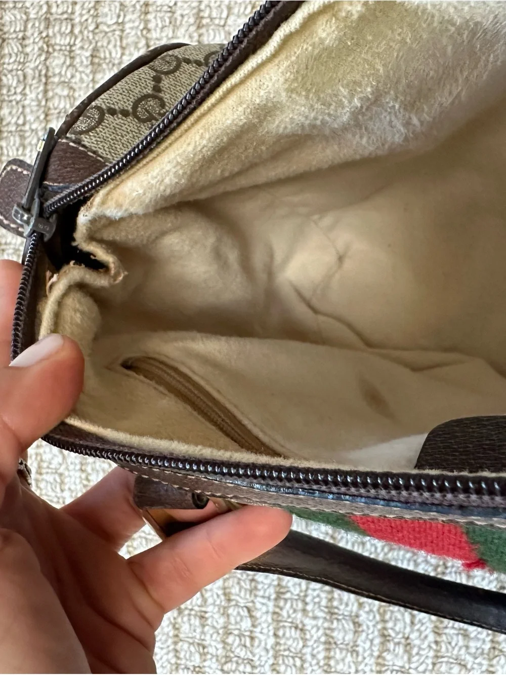 Authentic Gucci Vintage 80s Supreme GG Handle Leather Boston Doctor Bag